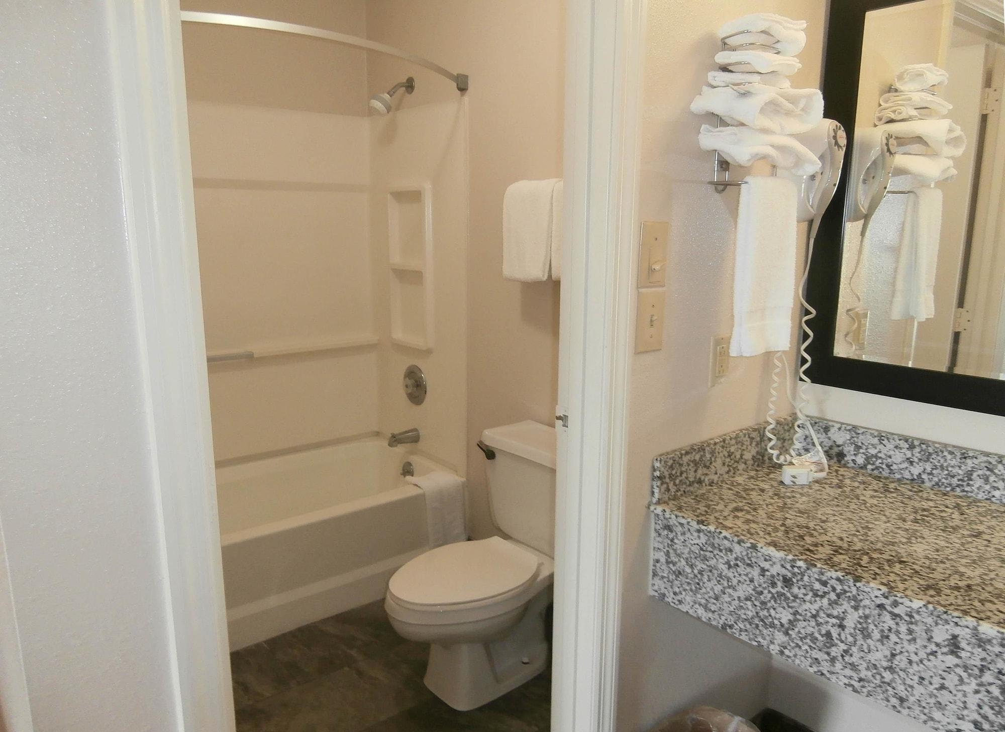Americas Best Value Inn Blue Ridge Esterno foto