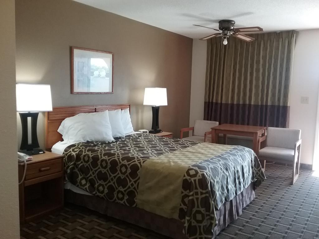 Americas Best Value Inn Blue Ridge Esterno foto